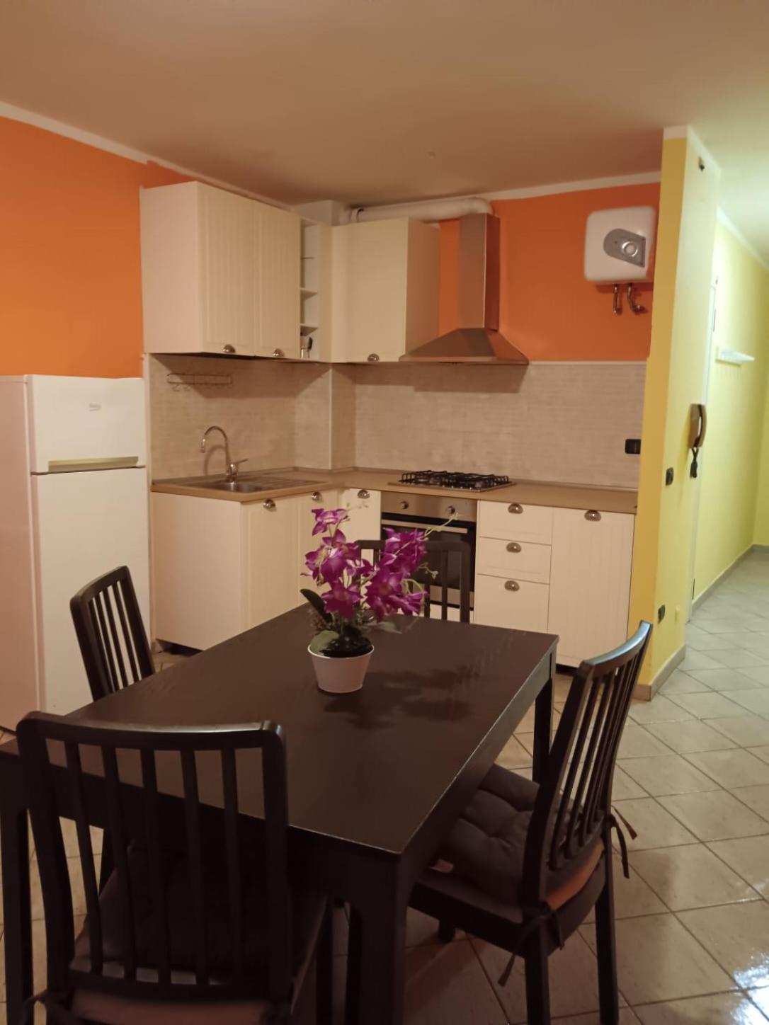 Appartamento Colonne 14 30 ปาร์มา ภายนอก รูปภาพ